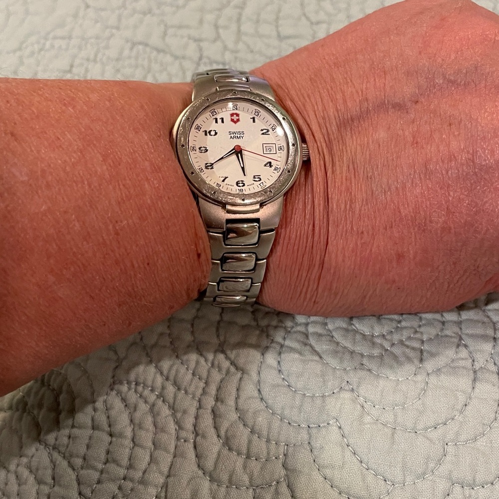 Silver Swiss Army Women's Watch - Picture 2 of 9